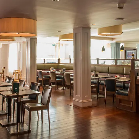Hotel Radisson Blu & Spa, Little Island Cork 4*