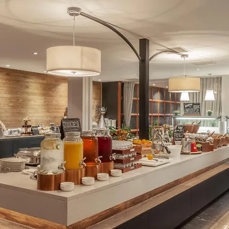 ホテル Radisson Blu Hotel, Cork 4*