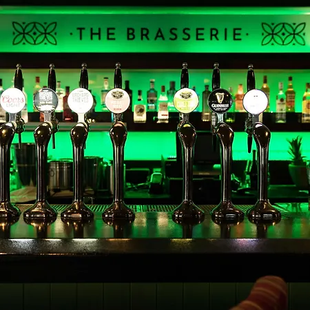 Radisson Blu Hotel, Cork ホテル 4*