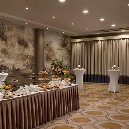 Radisson Blu Hotel, Cork ホテル Carrigtohill