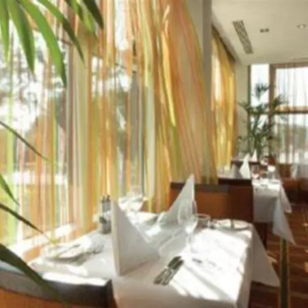 Hotel Radisson Blu & Spa, Little Island Cork 4*