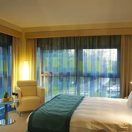 Radisson Blu & Spa, Little Island Cork Hotel